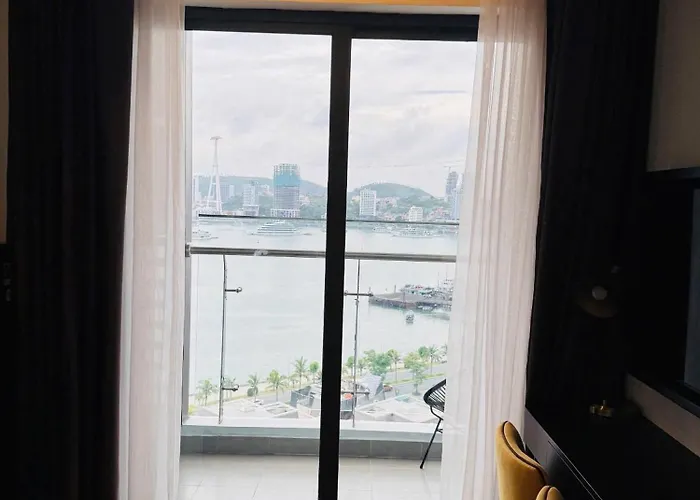 Skylux 2br The Saphire Sea View Căn hộ Hạ Long